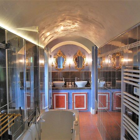 Chateau La Servayrie - Chambre D'Hotes Marcillac-Vallon Exterior photo