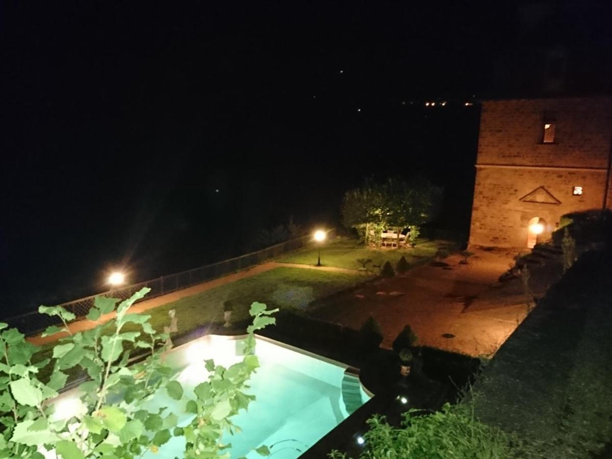 Chateau La Servayrie - Chambre D'Hotes Marcillac-Vallon Exterior photo