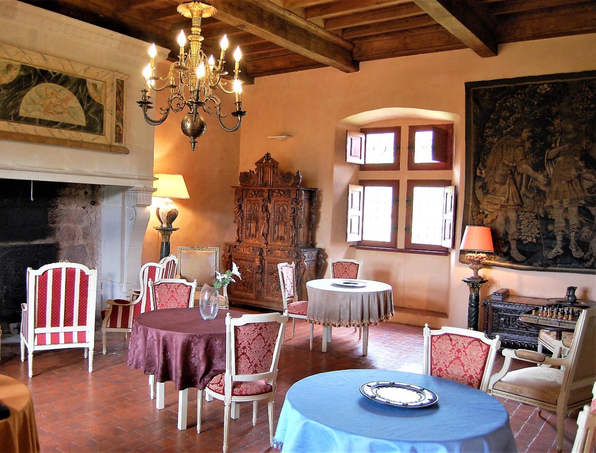 Chateau La Servayrie - Chambre D'Hotes Marcillac-Vallon Exterior photo